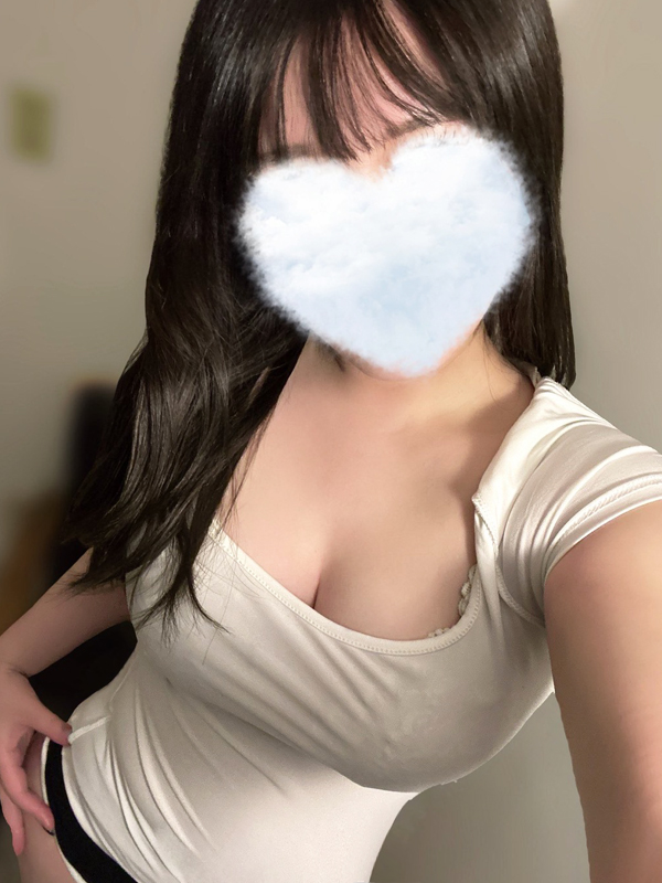 華里菜【かりな】